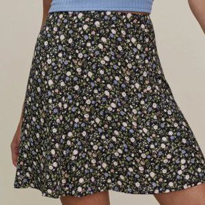 Reformation Flounce Skirt in Esprit Size 2